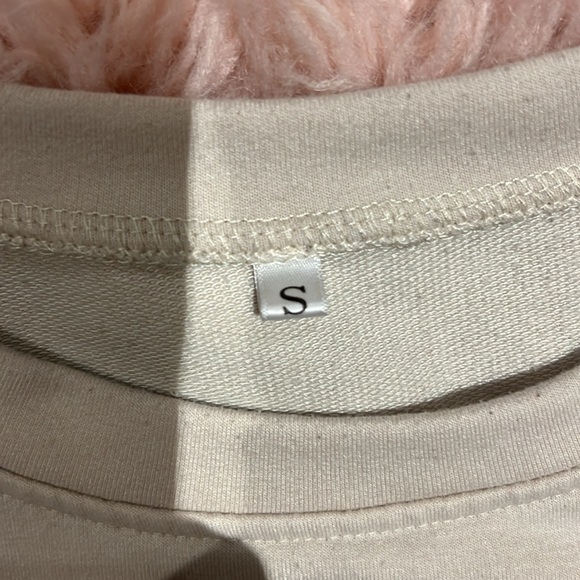 Yellowstone cropped top long sleeve sweater - Picture 3 of 4